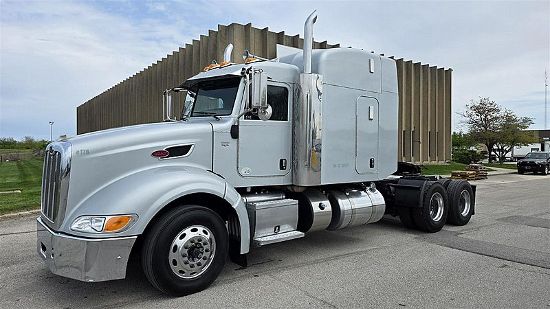 2012 Peterbilt 386