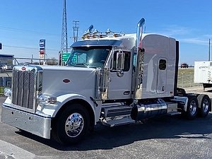 2025 Peterbilt 589