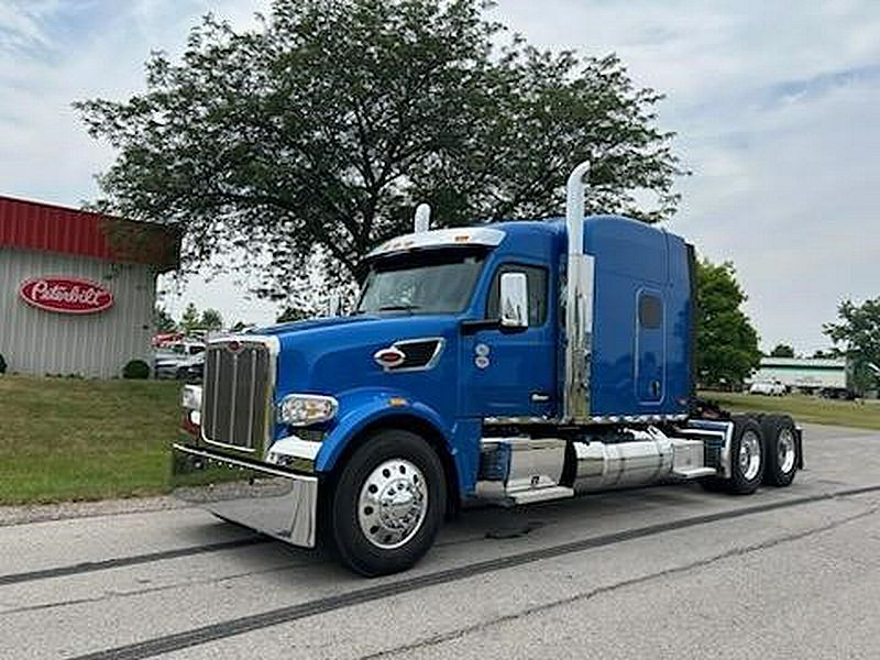 2025 Peterbilt 567