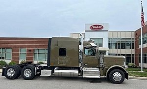 2025 Peterbilt 589