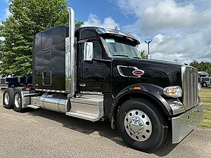 2025 Peterbilt 567