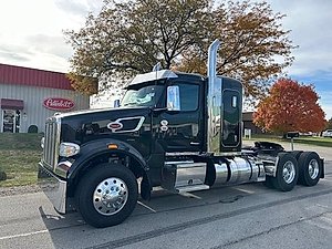 2025 Peterbilt 567
