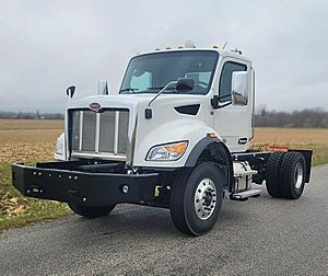 2025 Peterbilt 548