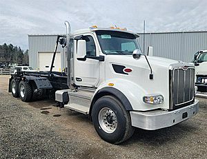 2024 Peterbilt 567 - Hook Lift