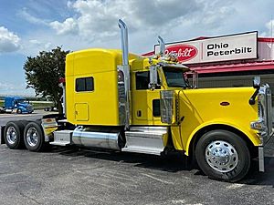2020 Peterbilt 389