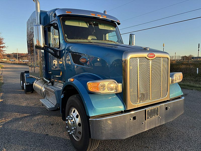 2019 Peterbilt 567