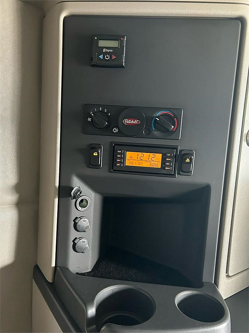 2019 Peterbilt 567