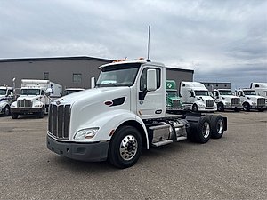 2019 Peterbilt 579 - Day Cab