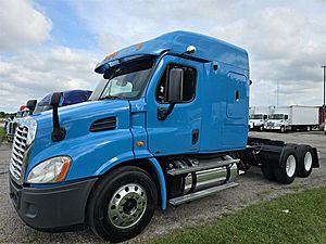 2012 Freightliner Cascadia 113 - Sleeper Truck