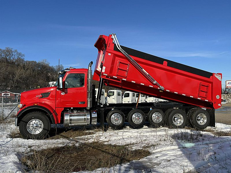 2026 Peterbilt 567