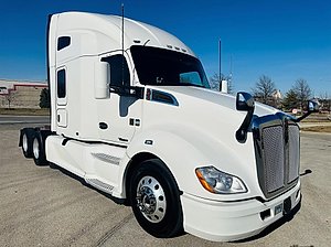 2022 Kenworth T680 - Sleeper Truck