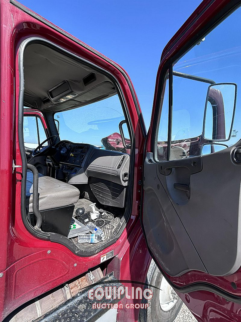 2015 Freightliner M2