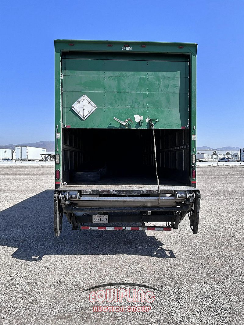 2015 Freightliner M2