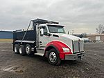 2025 Kenworth T880
