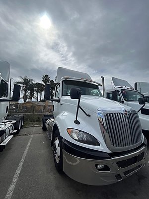 2019 International RH613