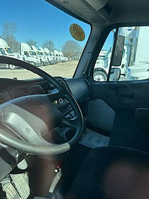 2019 Freightliner M2 106
