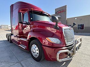 2019 International LT625 - Sleeper Truck