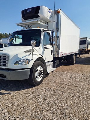2019 Freightliner M2 106