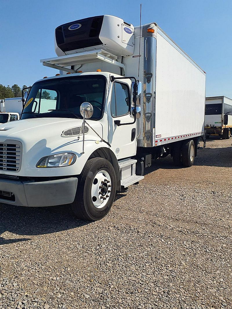 2019 Freightliner M2 106