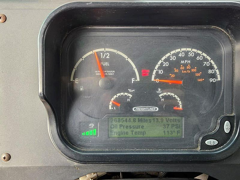 2016 Freightliner MT55