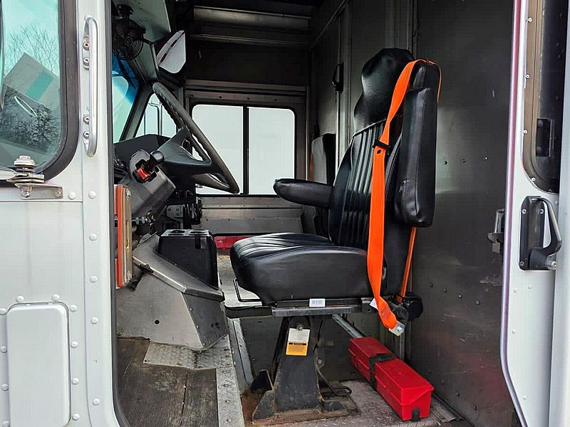 2016 Freightliner MT55