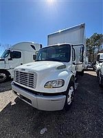 2018 Freightliner M2 106