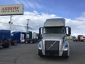 2022 Volvo VNL 760 - Sleeper Truck