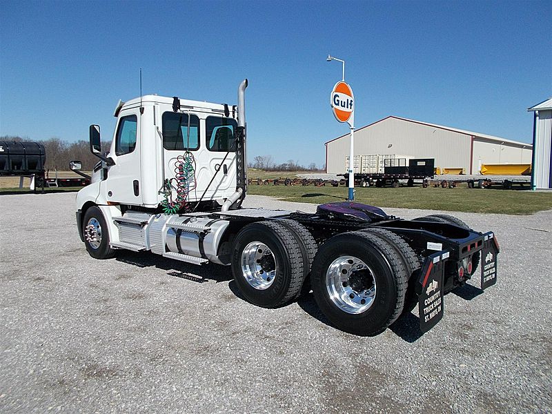 2020 Freightliner Cascadia