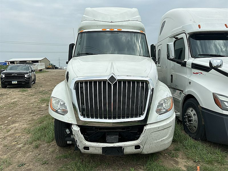 2020 International LT625