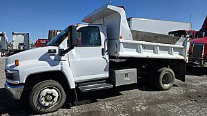 2005 Chevrolet C4500 - Dump Truck