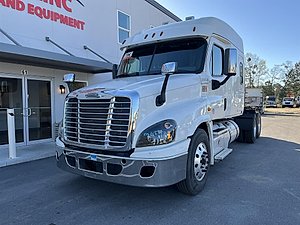 2019 Freightliner Cascadia 125 - Sleeper Truck