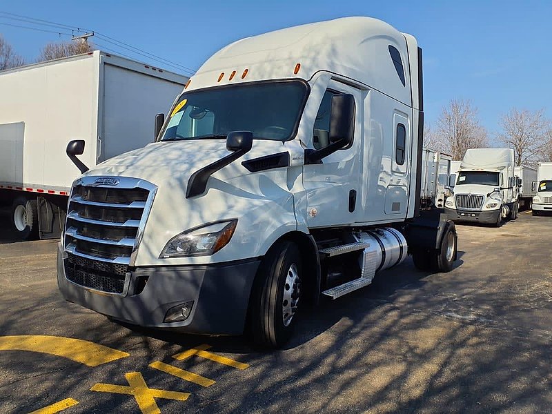 2021 Freightliner NEW CASCADIA 116