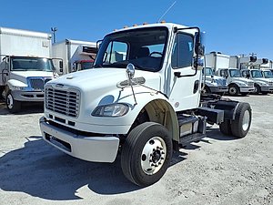 2016 Freightliner M2 106 - Cargo Van