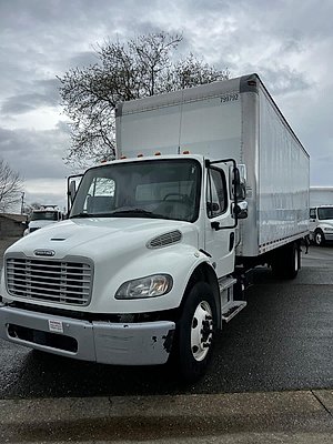 2018 Freightliner M2 106
