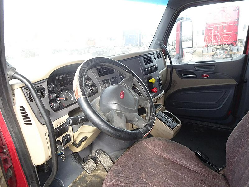 2015 Peterbilt 579