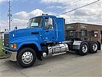 2015 Mack Pinnacle CHU613