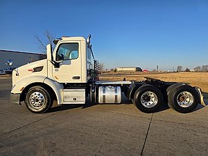 2021 Peterbilt 579