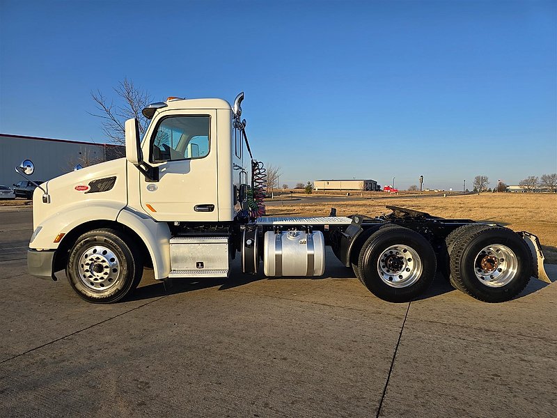 2021 Peterbilt 579