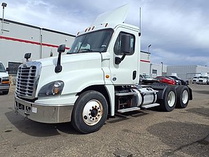 2018 Freightliner Cascadia 125 - Day Cab