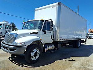2018 International DuraStar 4300 - Box Van