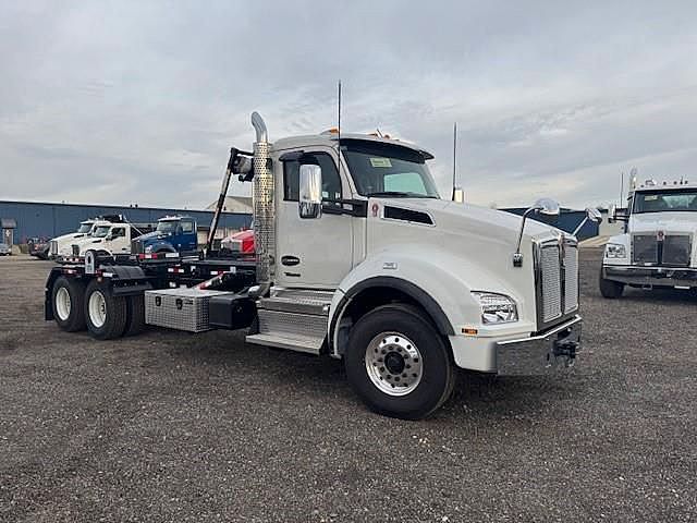 2026 Kenworth T880