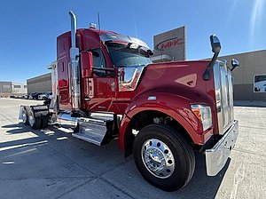 2021 Kenworth W990 - Sleeper Truck