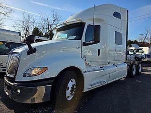 2020 International LT625 - Sleeper Truck