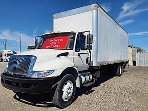 2018 International DuraStar 4300 - Box Van