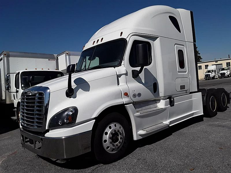 2019 Freightliner CASCADIA 125