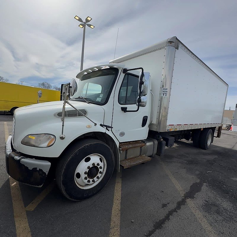 2019 Freightliner M2 106