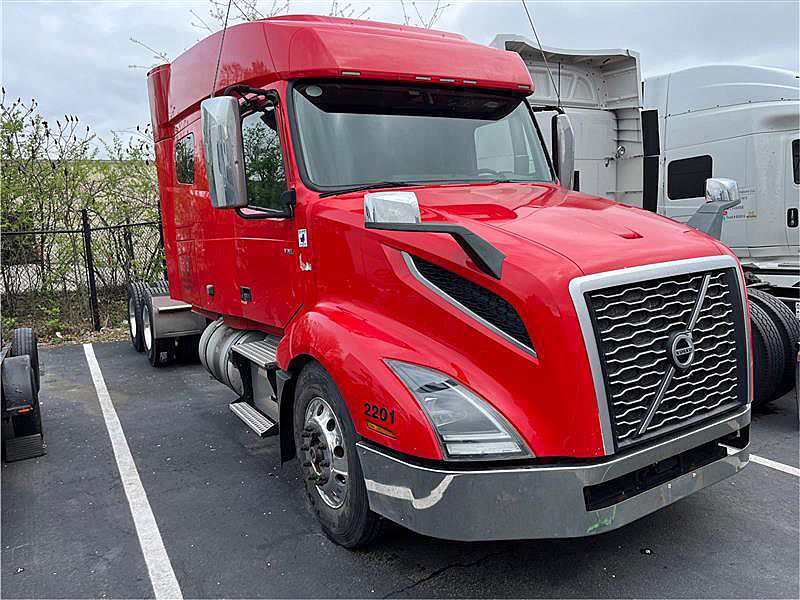 2019 Volvo VNL 740