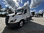 2020 Freightliner Cascadia 126