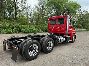 2020 Freightliner Cascadia 125