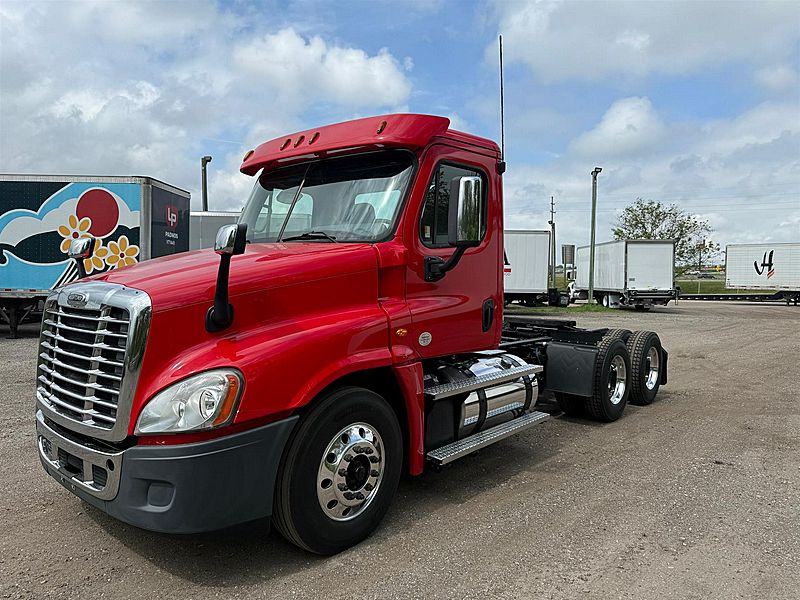 2020 Freightliner Cascadia 125